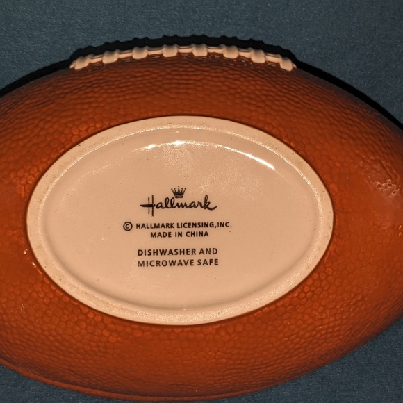 Hallmark Licensed Football Bowl - Picture 3 of 5